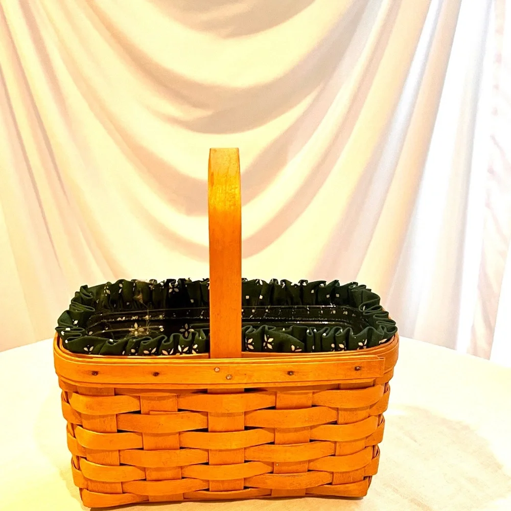Longaberger Basket Perfect Condition 9x5x4 - Picture 3 of 4